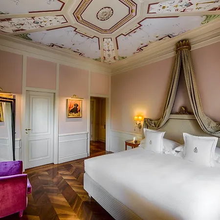 Hotell Cora 5*